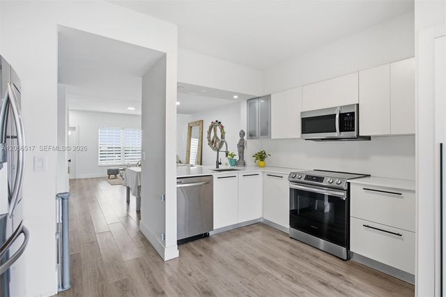 16631 Hemingway Drive, Weston, FL 33326