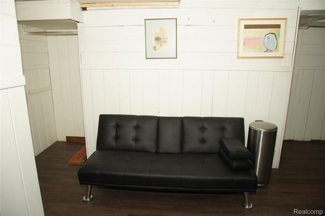 22811 Marlboro Street, Dearborn, MI 48128