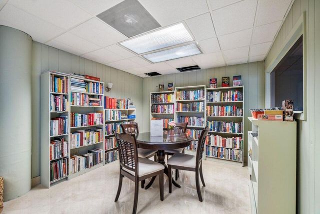 5600 N Flagler Drive 403, West Palm Beach, FL 33407