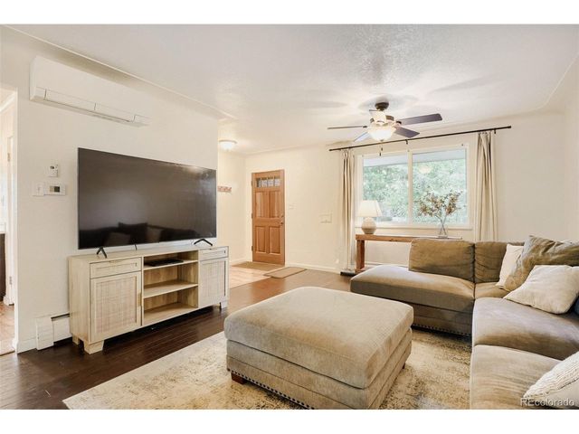 2020 Newcombe Dr, Lakewood, CO 80215
