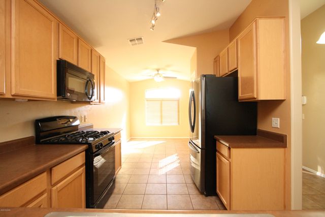 14155 N Chaco Journey Avenue, Marana, AZ 85658