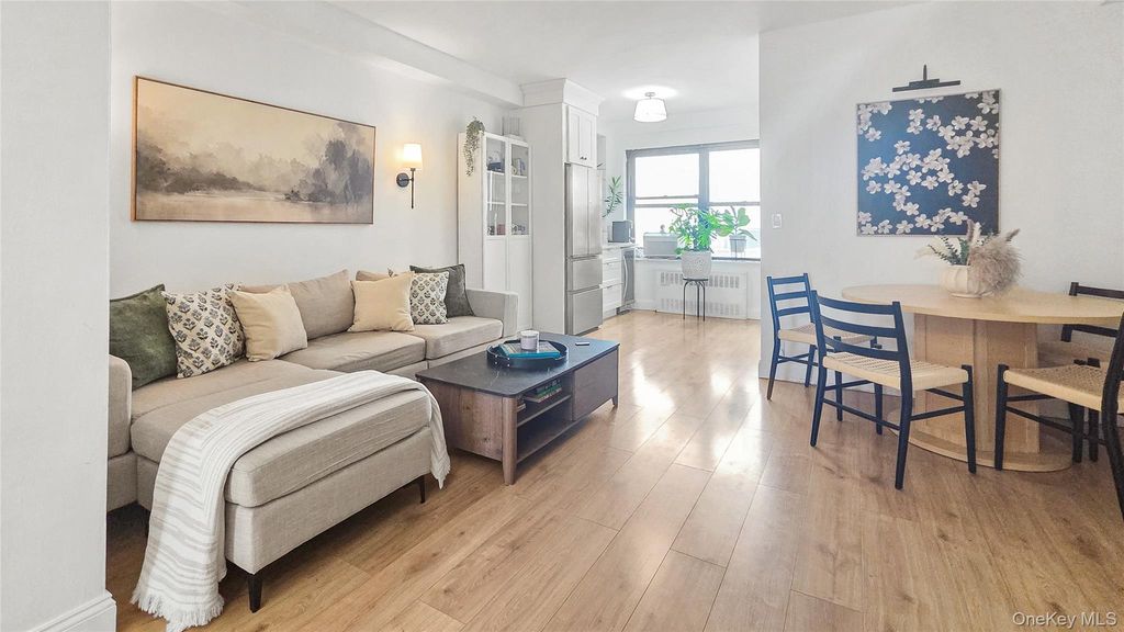 9960 63rd Road 9P, Rego Park, NY 11374