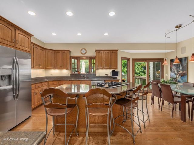 6905 Irish Court, Darien, IL 60561