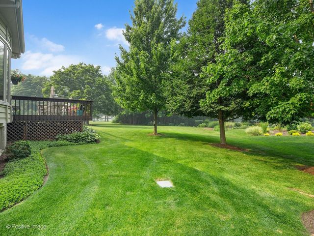6905 Irish Court, Darien, IL 60561