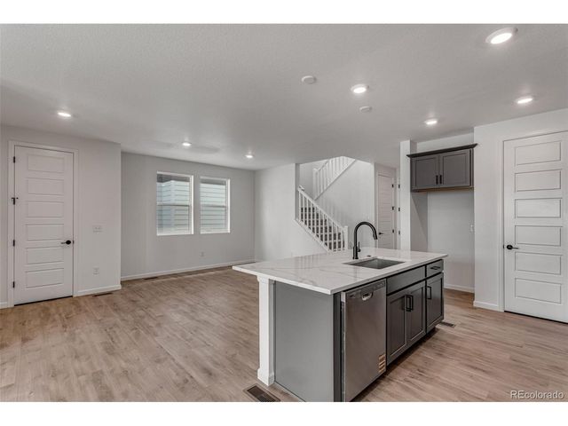 1415 Great Western Dr, Longmont, CO 80501