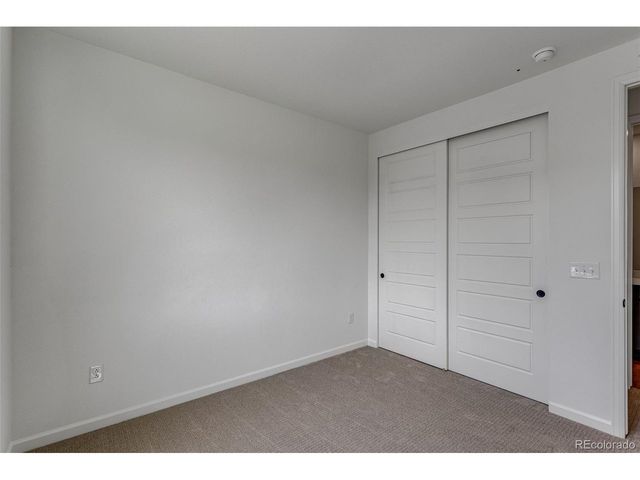 1415 Great Western Dr, Longmont, CO 80501