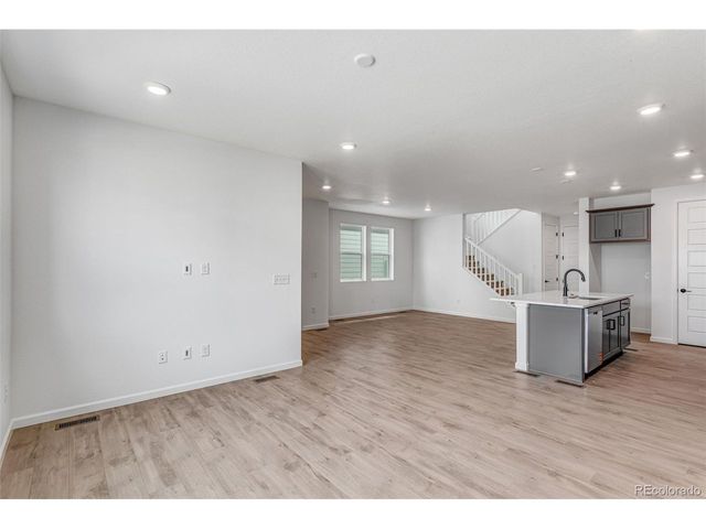 1415 Great Western Dr, Longmont, CO 80501