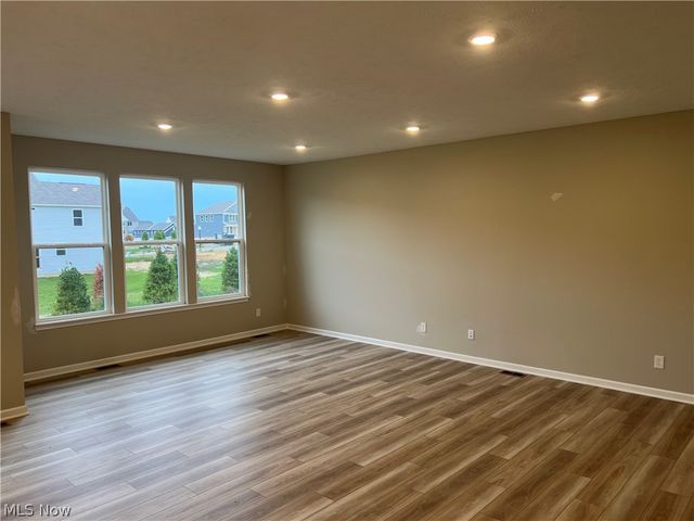 3756 Kelli Terrace, Green, OH 44685