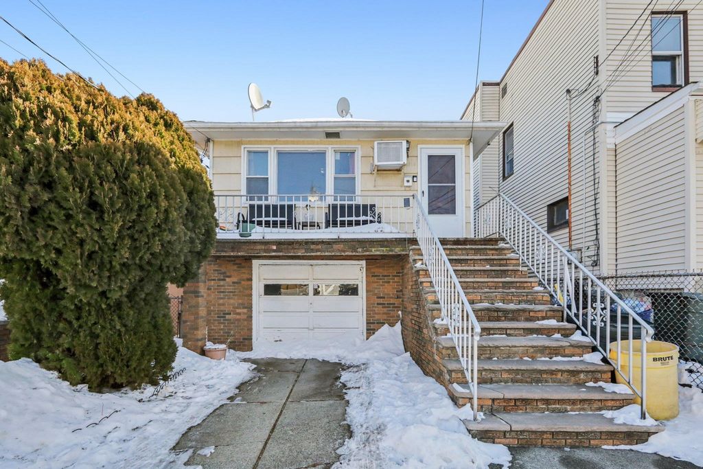 4314 COTTAGE AVE, North Bergen, NJ 07047