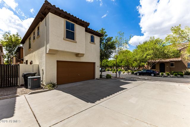 451 S HAWES Road 32, Mesa, AZ 85208