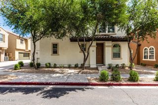 451 S HAWES Road 32, Mesa, AZ 85208