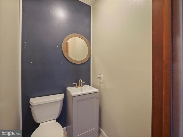 9931 MCCLANAHAN RD, Greencastle, PA 17225