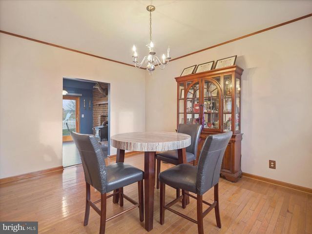 9931 MCCLANAHAN RD, Greencastle, PA 17225