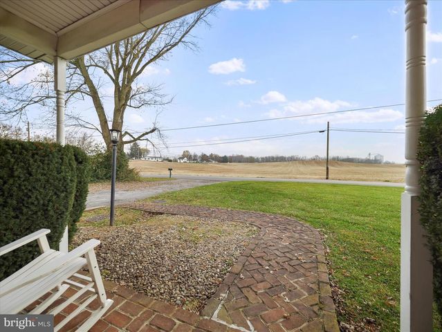 9931 MCCLANAHAN RD, Greencastle, PA 17225