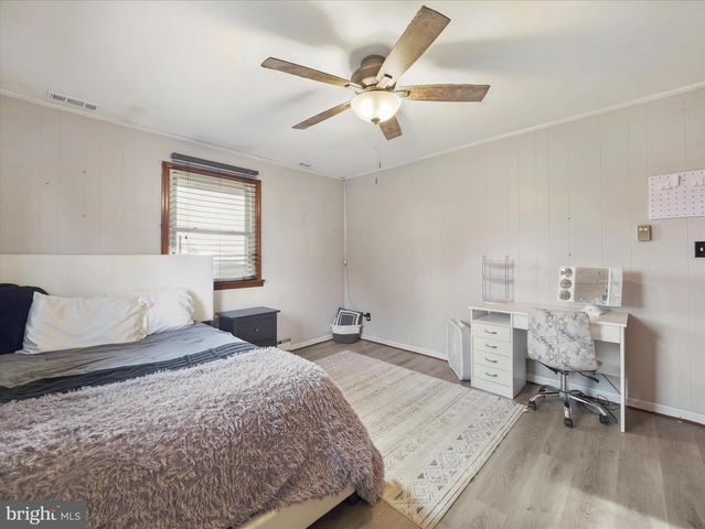 9931 MCCLANAHAN RD, Greencastle, PA 17225