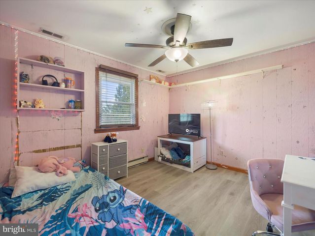 9931 MCCLANAHAN RD, Greencastle, PA 17225