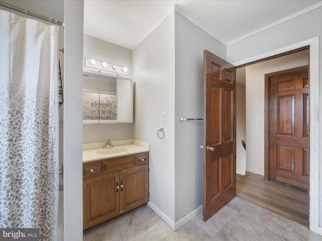 9931 MCCLANAHAN RD, Greencastle, PA 17225