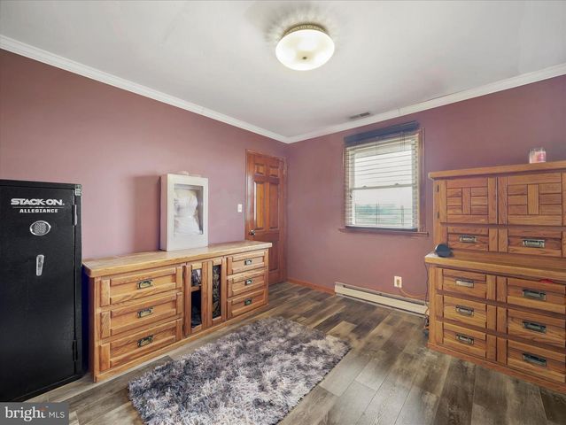 9931 MCCLANAHAN RD, Greencastle, PA 17225