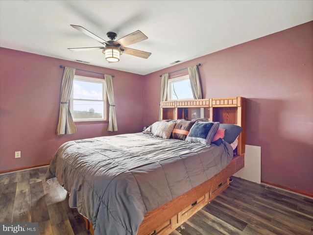 9931 MCCLANAHAN RD, Greencastle, PA 17225