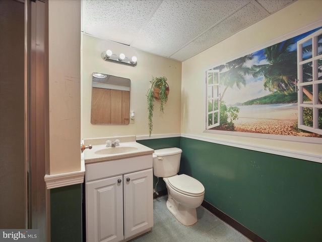 9931 MCCLANAHAN RD, Greencastle, PA 17225