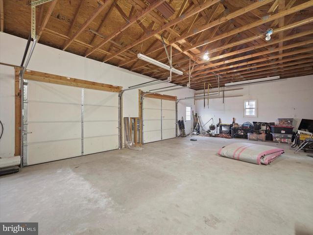 9931 MCCLANAHAN RD, Greencastle, PA 17225