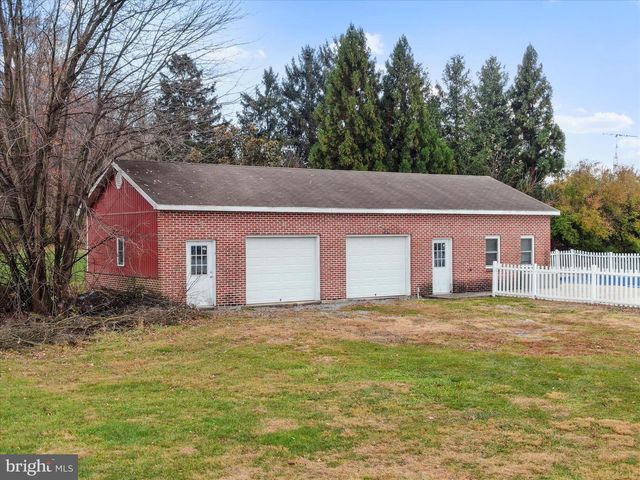 9931 MCCLANAHAN RD, Greencastle, PA 17225