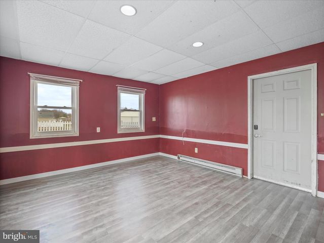 9931 MCCLANAHAN RD, Greencastle, PA 17225