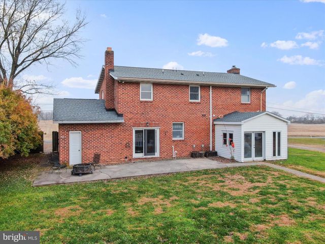 9931 MCCLANAHAN RD, Greencastle, PA 17225