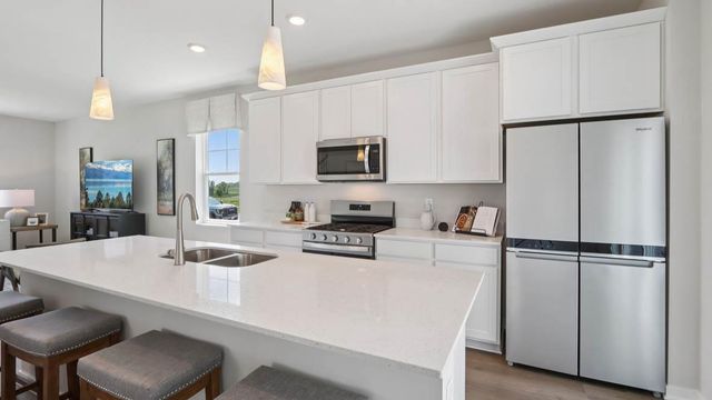 557 Trysil Aly N, Stoughton, WI 53589