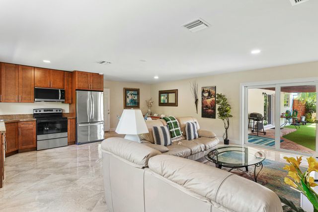 1650 NE 3rd Avenue, Delray Beach, FL 33444