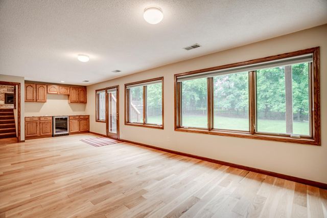 16760 N Manor Road, Eden Prairie, MN 55346