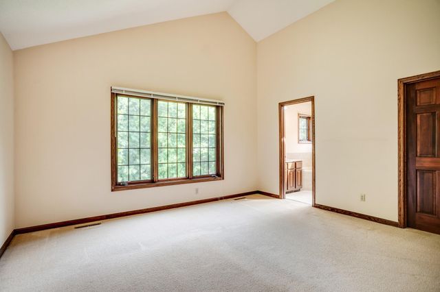 16760 N Manor Road, Eden Prairie, MN 55346