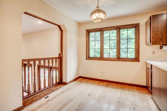 16760 N Manor Road, Eden Prairie, MN 55346