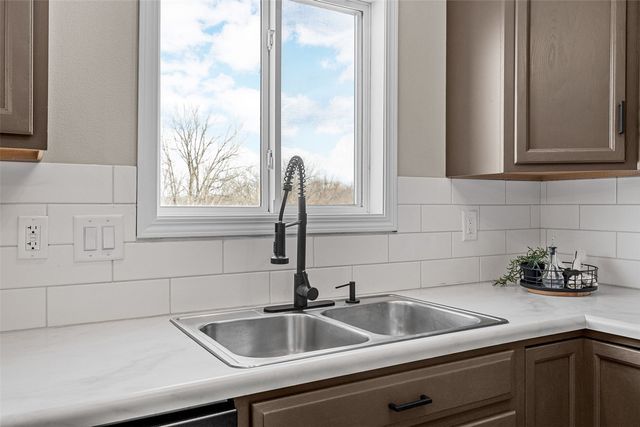 74 Andrea Ct., Iowa City, IA 52246