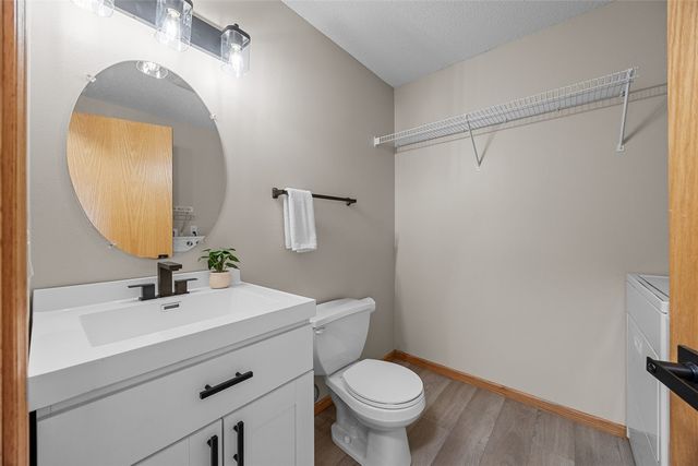 74 Andrea Ct., Iowa City, IA 52246