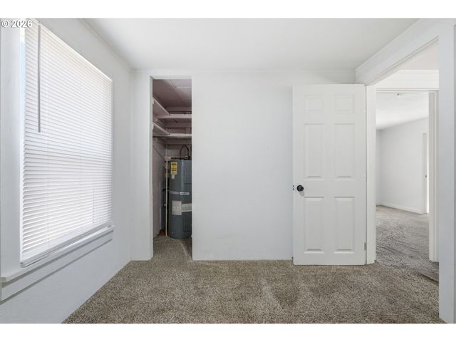 595 S 47TH St, Springfield, OR 97478