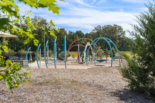 125 Beacon Drive, Pittsboro, NC 27312