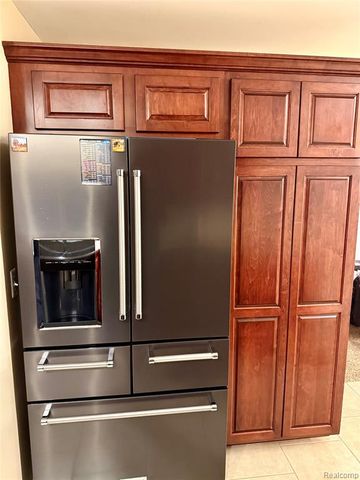 1176 Rutherford Street, Lapeer, MI 48446