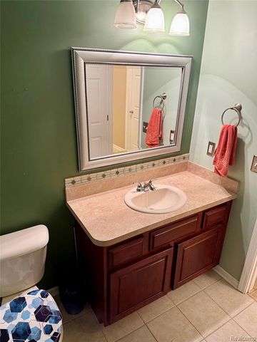 1176 Rutherford Street, Lapeer, MI 48446