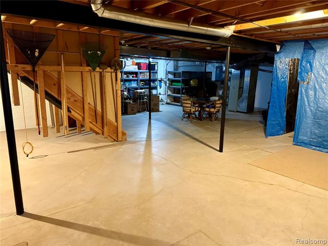 1176 Rutherford Street, Lapeer, MI 48446