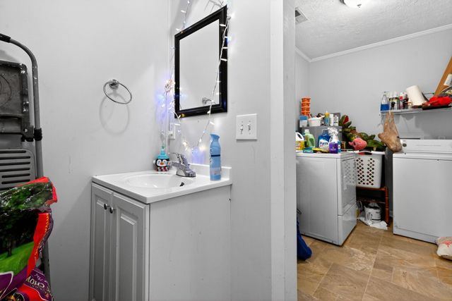 1083 Mattox Town Rd, Lawrenceburg, TN 38464