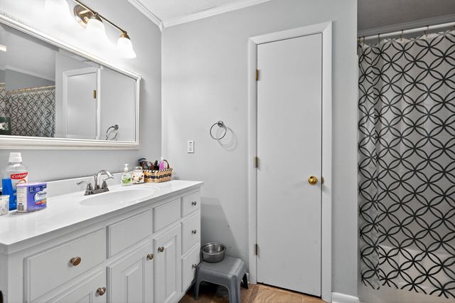 1083 Mattox Town Rd, Lawrenceburg, TN 38464