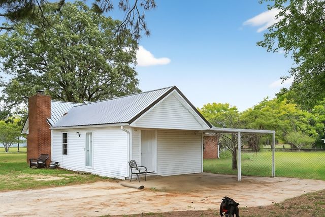 1083 Mattox Town Rd, Lawrenceburg, TN 38464