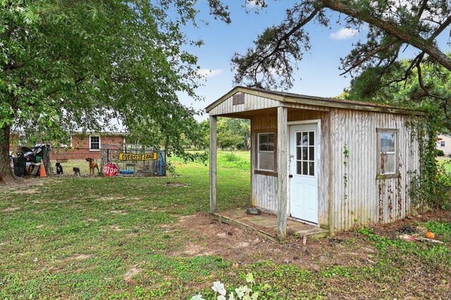 1083 Mattox Town Rd, Lawrenceburg, TN 38464