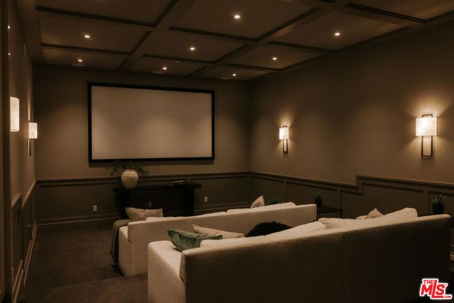 427 N Bundy Drive, Los Angeles, CA 90049