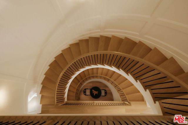 427 N Bundy Drive, Los Angeles, CA 90049