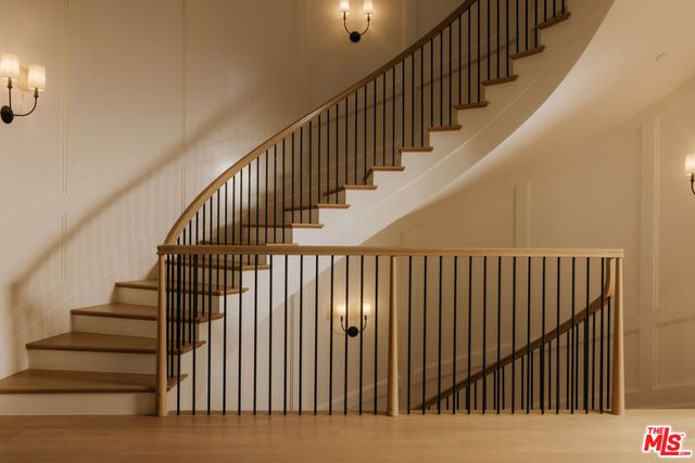 427 N Bundy Drive, Los Angeles, CA 90049