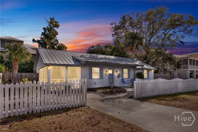 606 Jones Avenue, Tybee Island, GA 31328