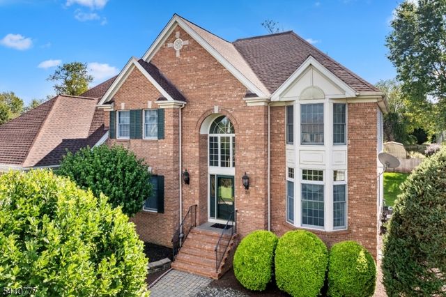 36 Matrick Ct, Hillsborough Twp., NJ 08844