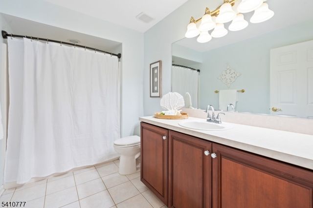 36 Matrick Ct, Hillsborough Twp., NJ 08844